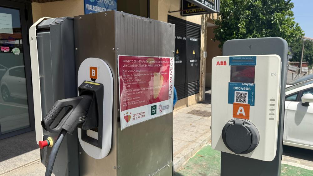 Imagen En funcionamiento el punto de recarga de vehículos eléctricos
